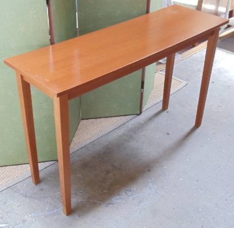 Maple on sale sofa table